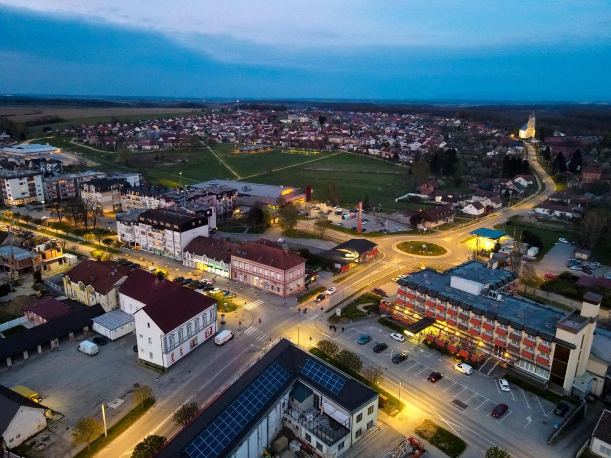 Hotel Garic Garesnica ภายนอก รูปภาพ