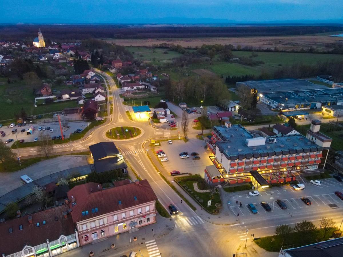 Hotel Garic Garesnica ภายนอก รูปภาพ
