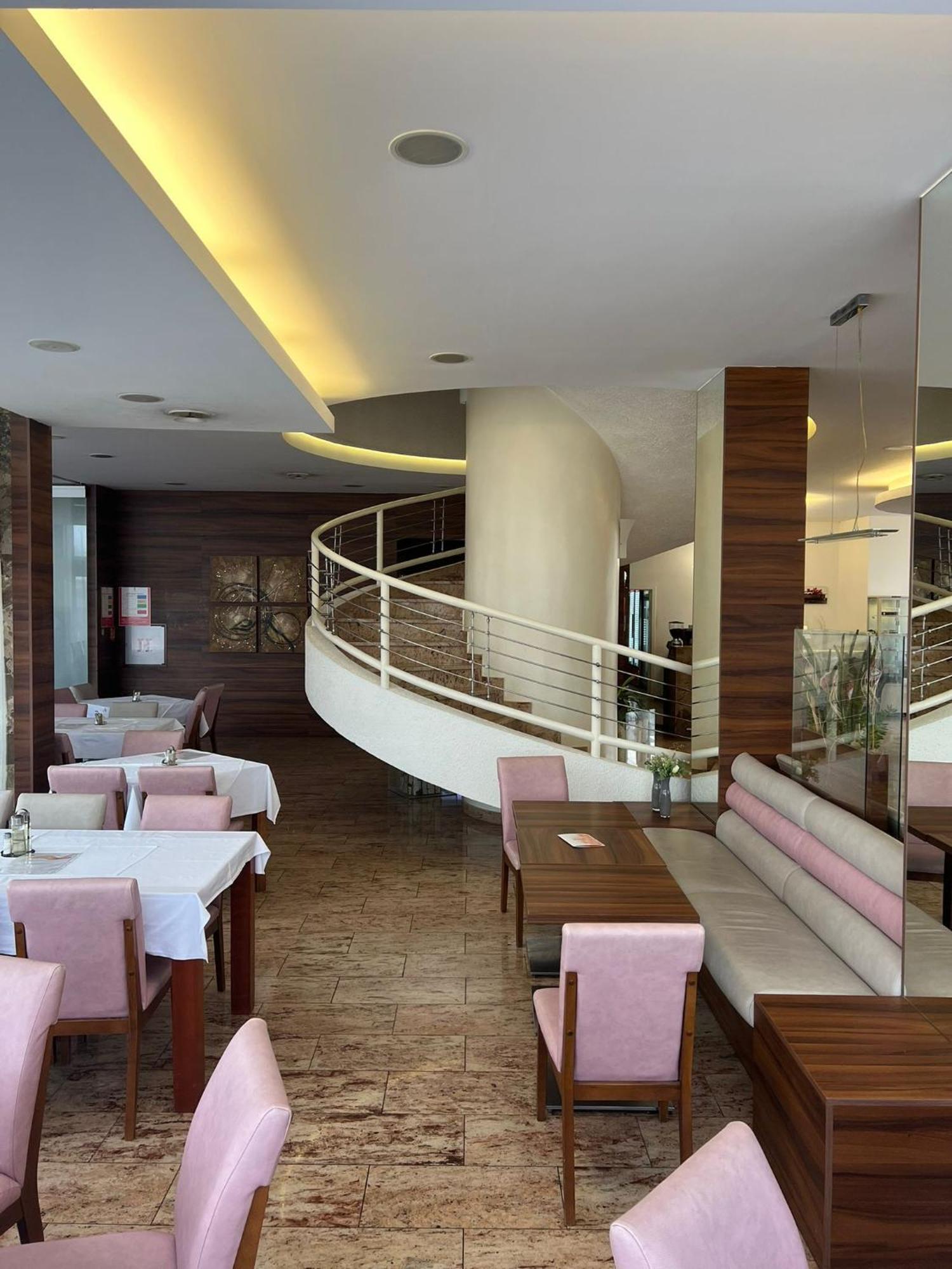 Hotel Garic Garesnica ภายนอก รูปภาพ