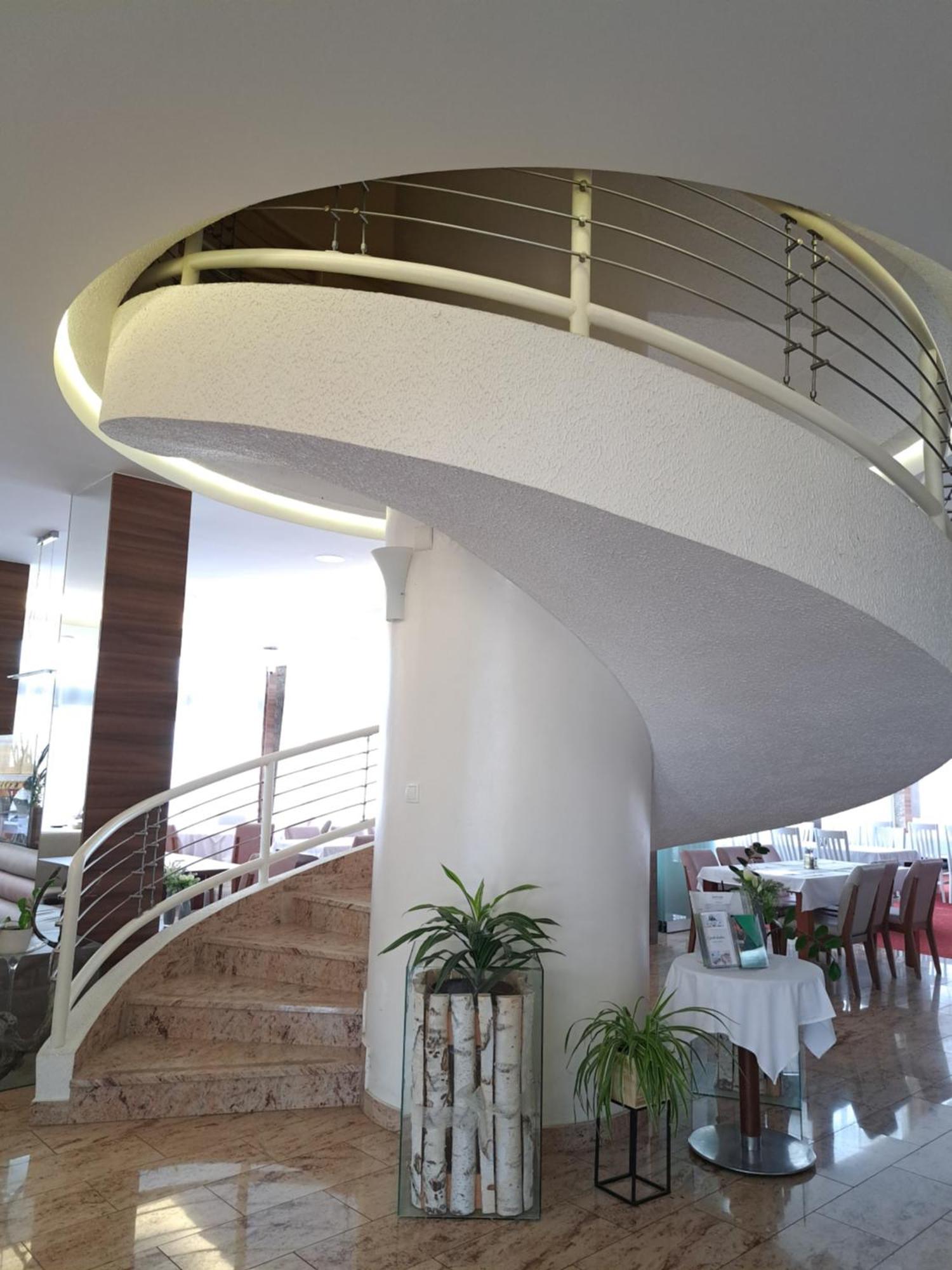 Hotel Garic Garesnica ภายนอก รูปภาพ
