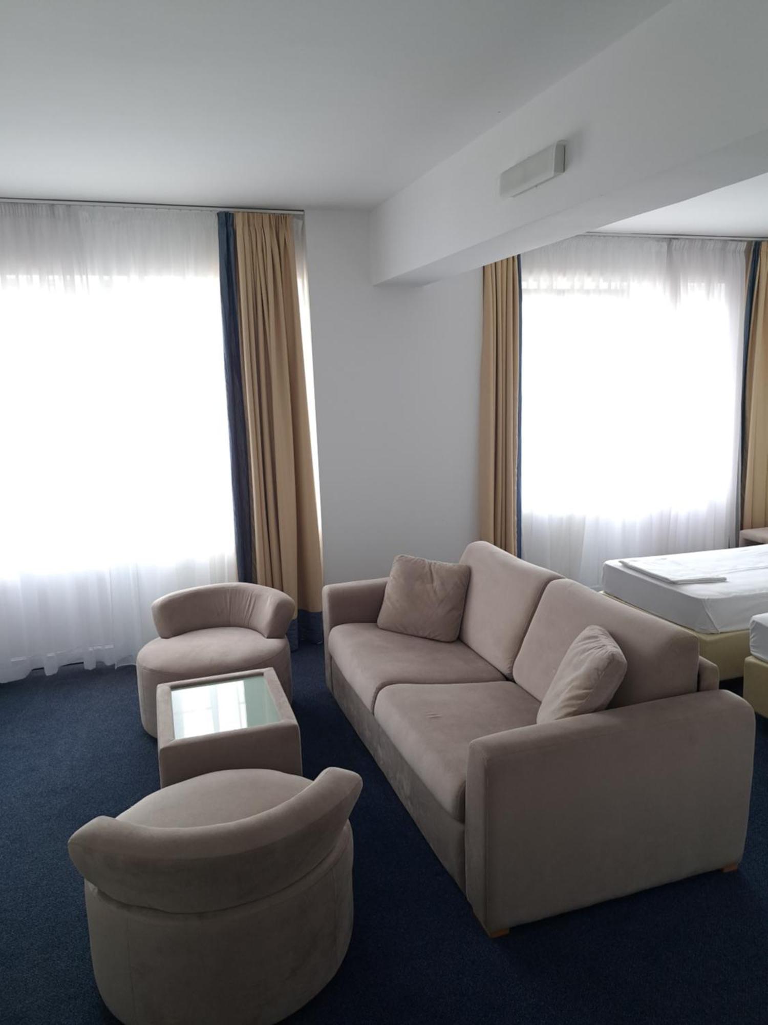Hotel Garic Garesnica ภายนอก รูปภาพ