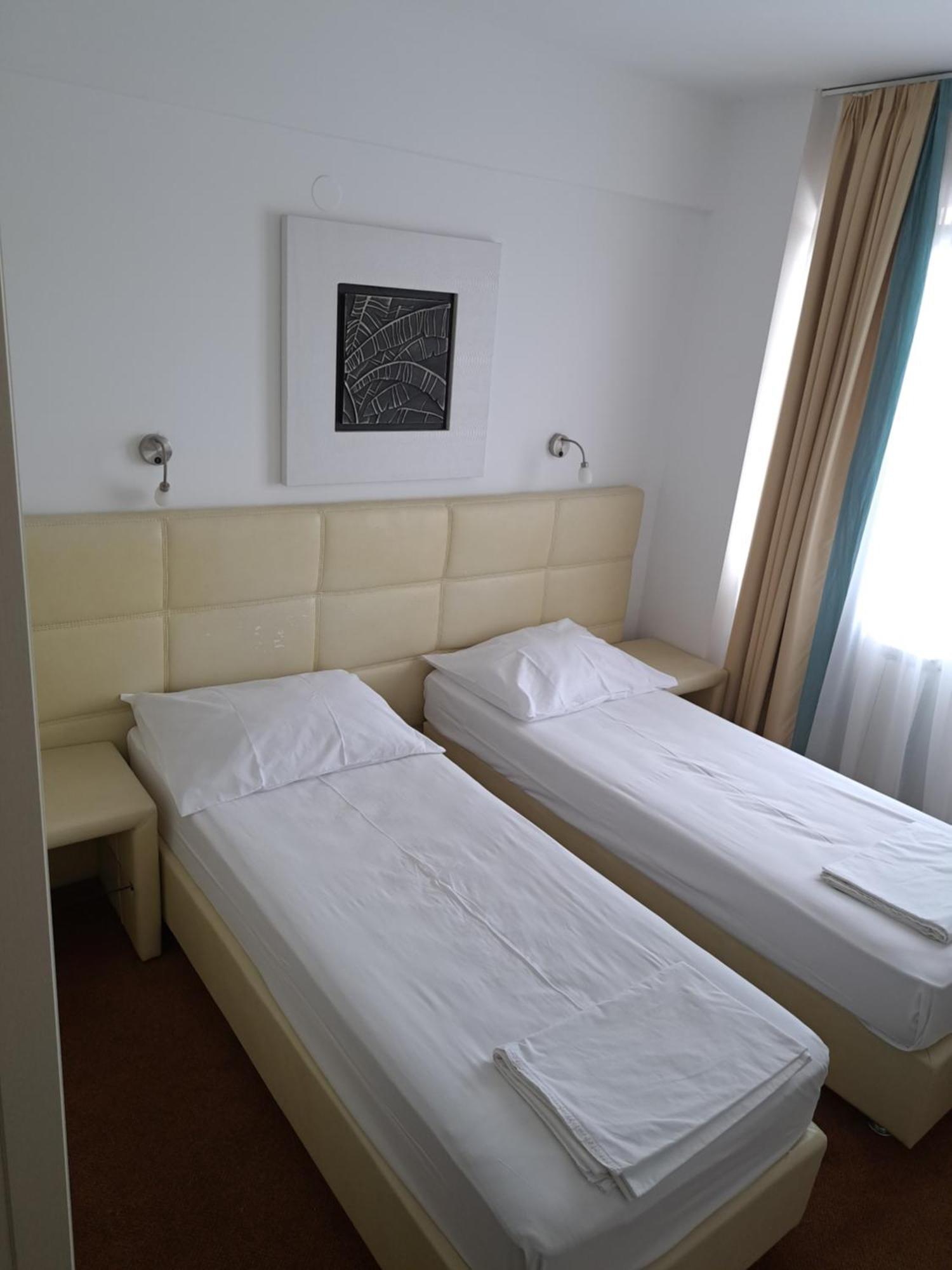 Hotel Garic Garesnica ภายนอก รูปภาพ