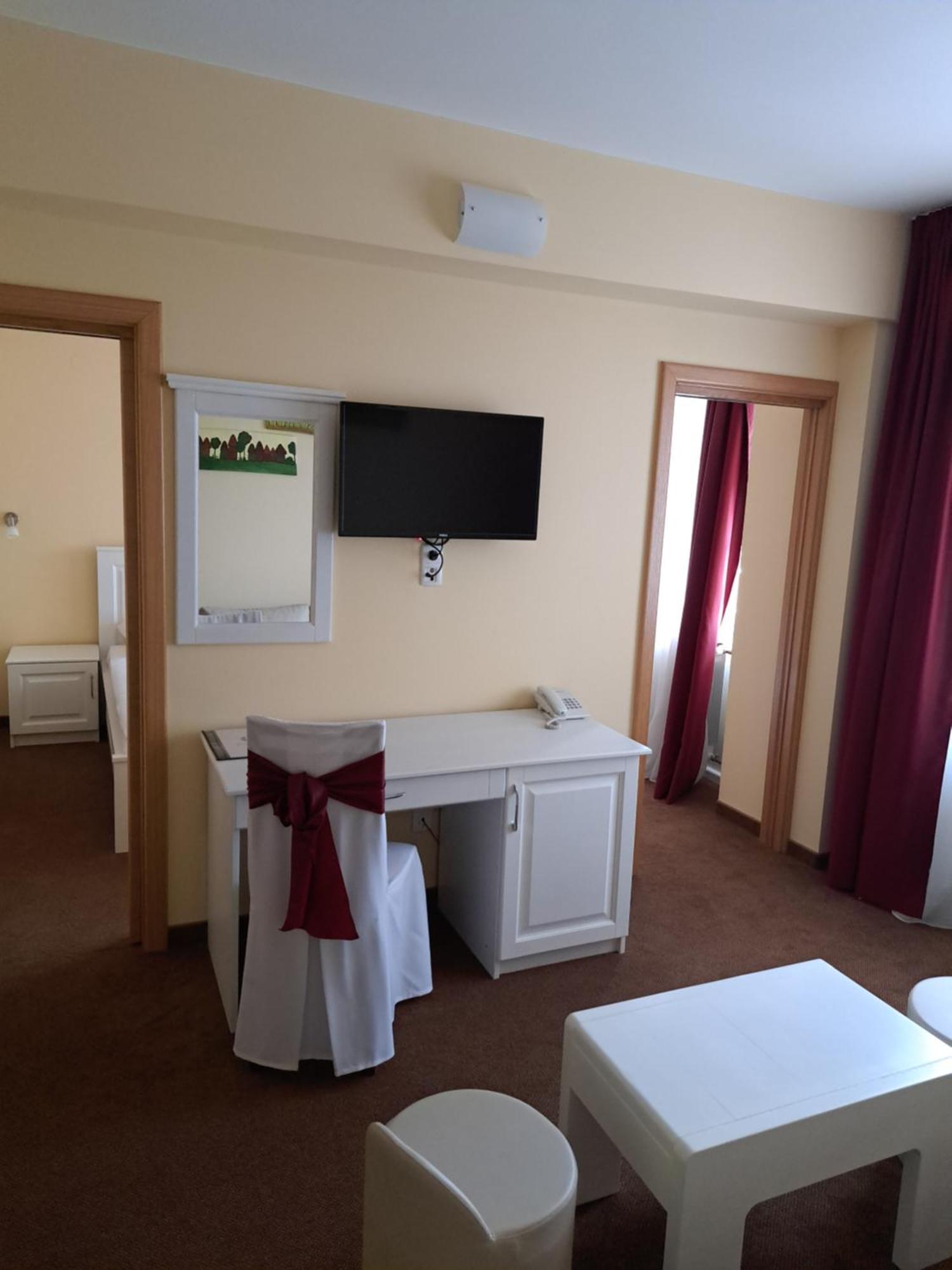 Hotel Garic Garesnica ภายนอก รูปภาพ